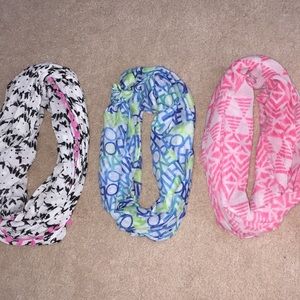 set of 3 infinity scarves